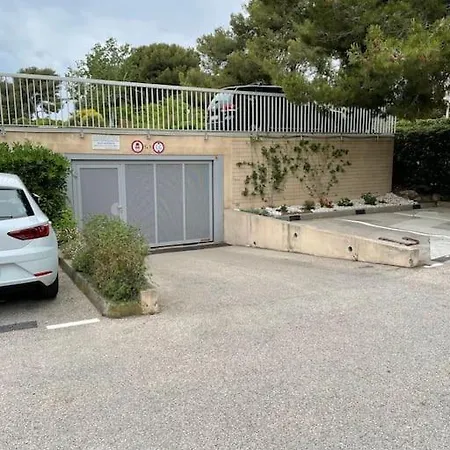 公寓 T2 Bord De Mer, Six Fours Les Plages. Piscine.clim 锡富尔勒普拉日